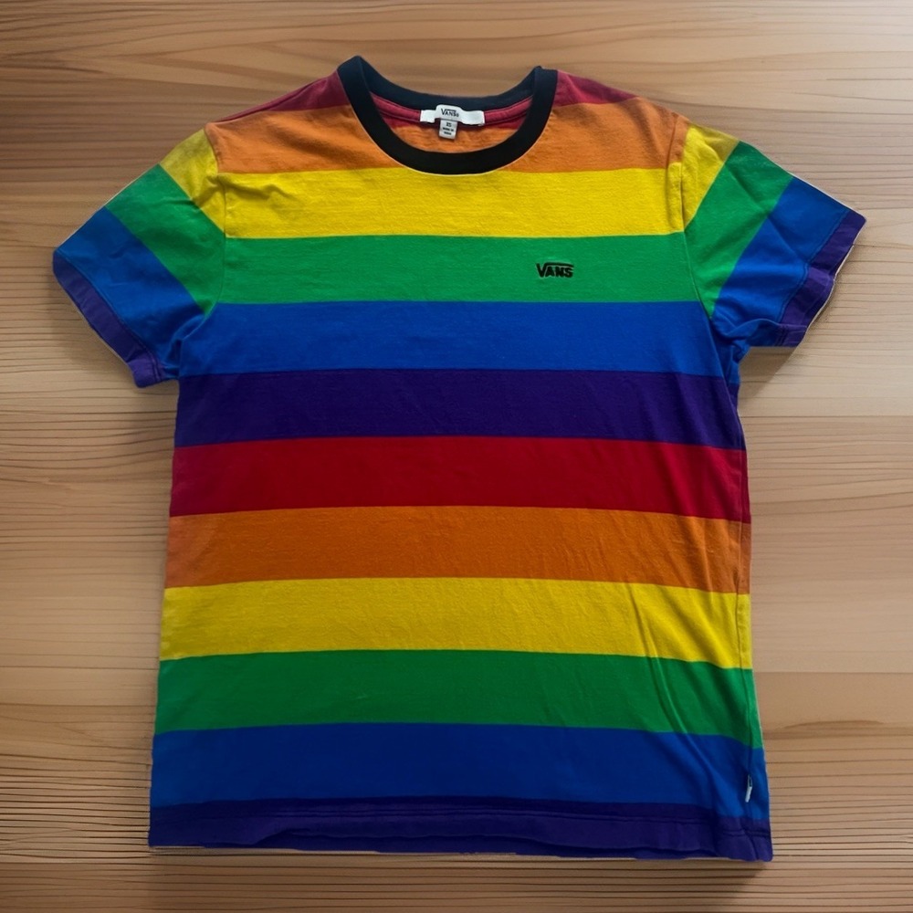 Vans Rainbow Stripe Pride T Shirt XS Multicolor Embroidered Logo Summer 2021